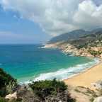 Hitchhiking in Vietnam: Mũi Dinh Beach